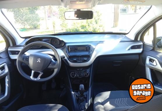 Autos - Peugeot 2008 allure 2019 Nafta 29800Km - En Venta