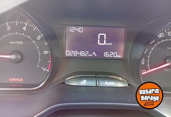 Autos - Peugeot 2008 allure 2019 Nafta 29800Km - En Venta