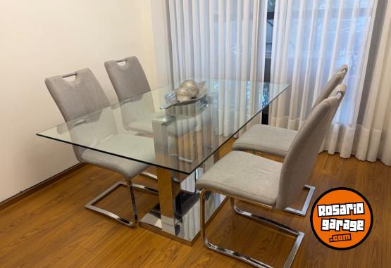 Hogar - Mesa de vidrio espejada con 6 sillas - En Venta