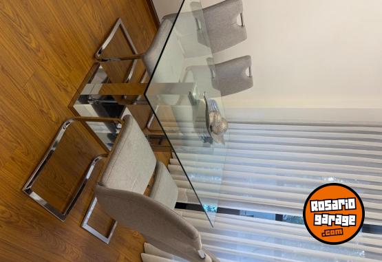 Hogar - Mesa de vidrio espejada con 6 sillas - En Venta