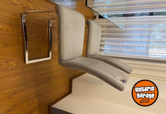 Hogar - Mesa de vidrio espejada con 6 sillas - En Venta