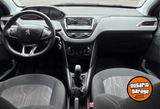 Autos - Peugeot 208 2017 Nafta 89000Km - En Venta