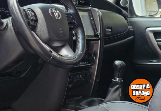 Camionetas - Toyota SW4 SRX 2021 Diesel 110000Km - En Venta