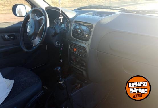 Utilitarios - Fiat STRADA TREKKING 2018 Diesel 142000Km - En Venta