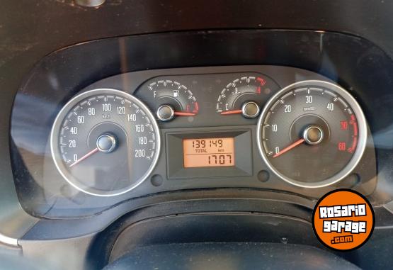 Utilitarios - Fiat STRADA TREKKING 2018 Diesel 142000Km - En Venta