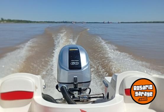 Embarcaciones - Bunker 510 con honda 60 hp 40 hs de uso - En Venta
