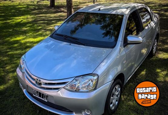 Autos - Toyota ETIOS XS 1.5 2015 Nafta 96000Km - En Venta