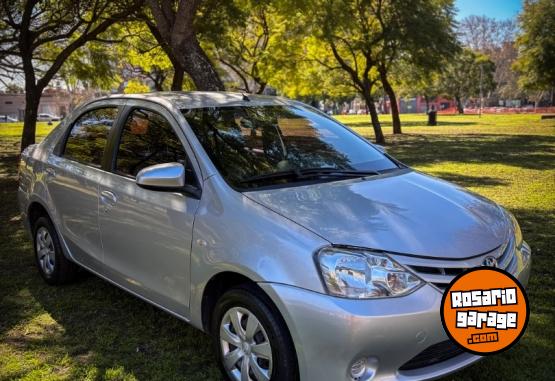 Autos - Toyota ETIOS XS 1.5 2015 Nafta 96000Km - En Venta
