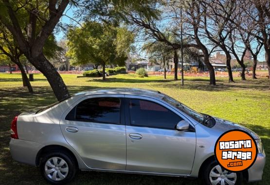 Autos - Toyota ETIOS XS 1.5 2015 Nafta 96000Km - En Venta