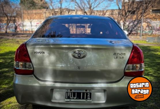 Autos - Toyota ETIOS XS 1.5 2015 Nafta 96000Km - En Venta