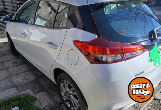 Autos - Toyota 2024 xls 1.5  6m/t manual 2024 Nafta 26000Km - En Venta