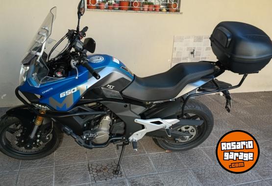 Motos - CF MT 650 2023 Nafta 9300Km - En Venta