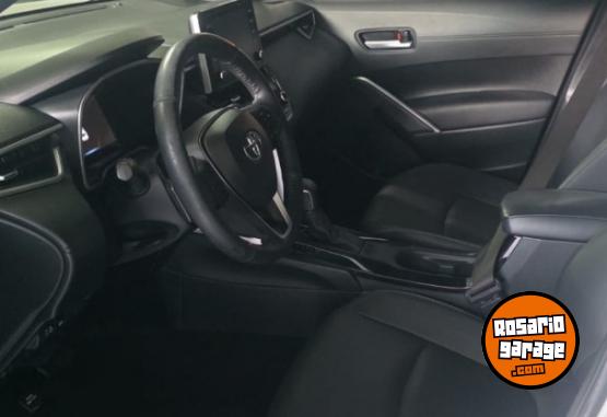 Autos - Toyota COROLLA CROSS SEG CVT 2023 Nafta 53600Km - En Venta