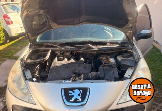 Autos - Peugeot 207 sedan 5ptas 2009 Diesel 170000Km - En Venta