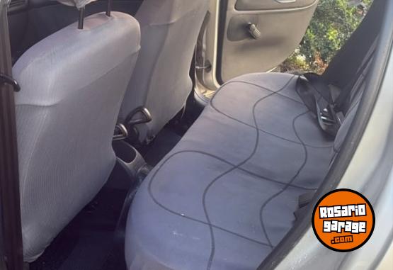 Autos - Peugeot 207 sedan 5ptas 2009 Diesel 170000Km - En Venta