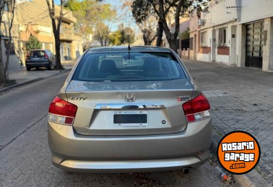 Autos - Honda City 2010 Nafta 90200Km - En Venta