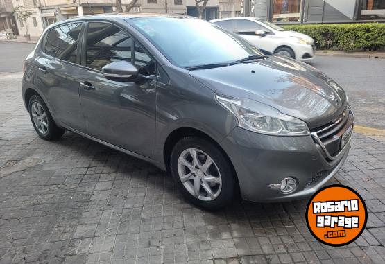 Autos - Peugeot 208 Allure 1.5 2014 Nafta 118000Km - En Venta