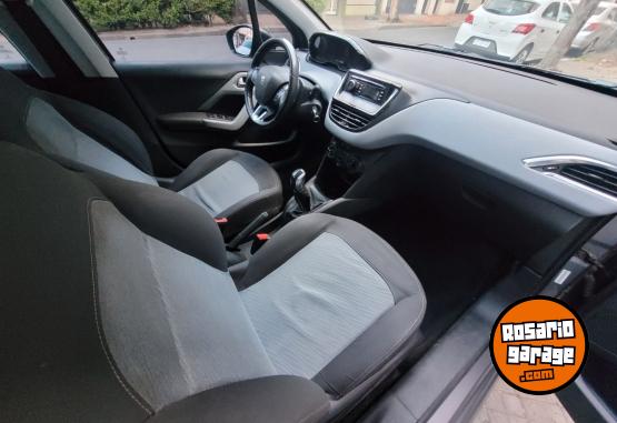 Autos - Peugeot 208 Allure 1.5 2014 Nafta 118000Km - En Venta