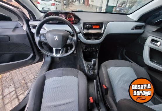 Autos - Peugeot 208 Allure 1.5 2014 Nafta 118000Km - En Venta