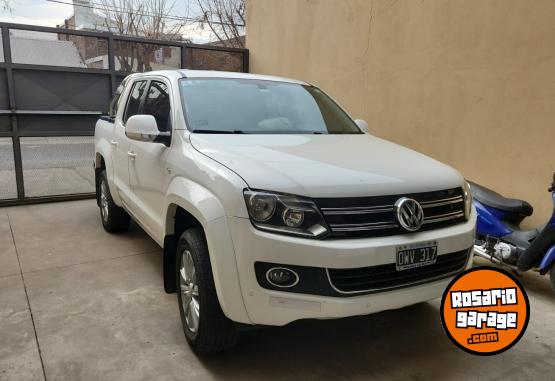 Camionetas - Volkswagen AMAROK HIGHLINE 4X4 2015 Diesel 250000Km - En Venta