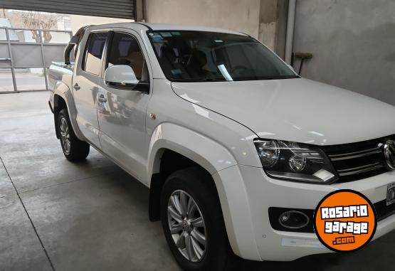 Camionetas - Volkswagen AMAROK HIGHLINE 4X4 2015 Diesel 250000Km - En Venta