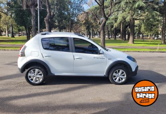 Autos - Renault SANDERO STEPWAY PRIVILEGE 2013 Nafta 109000Km - En Venta