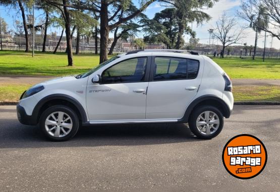 Autos - Renault SANDERO STEPWAY PRIVILEGE 2013 Nafta 109000Km - En Venta