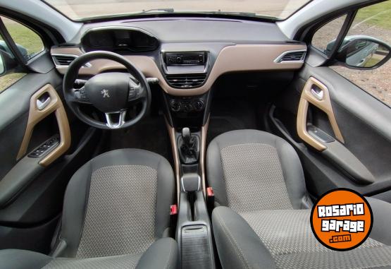 Autos - Peugeot 2008 active 2016 Nafta 132000Km - En Venta