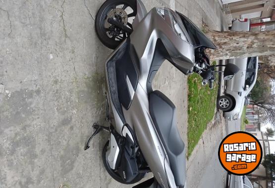 Motos - Honda Pcx 150 2020 Nafta 15700Km - En Venta