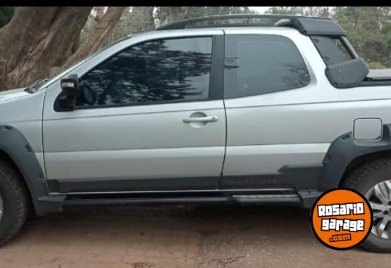 Camionetas - Fiat Strada Adventure Locker 2018 GNC 183000Km - En Venta