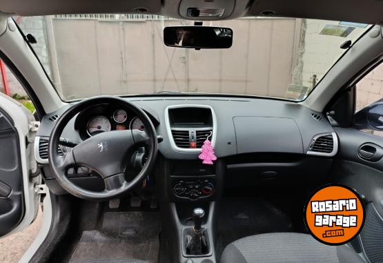Autos - Peugeot 207 compact 2013 Nafta 120000Km - En Venta