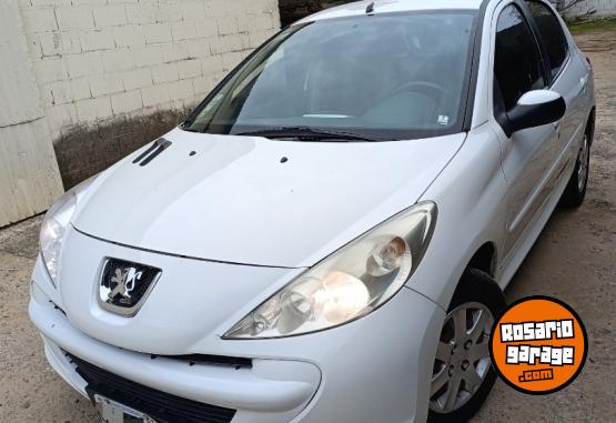 Autos - Peugeot 207 compact 2013 Nafta 120000Km - En Venta
