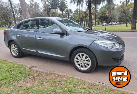 Autos - Renault Fluence no focus logan 2011 Nafta 130000Km - En Venta