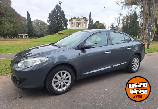 Autos - Renault Fluence no focus logan 2011 Nafta 130000Km - En Venta
