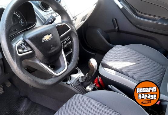 Autos - Chevrolet Agile 2015 GNC 142000Km - En Venta