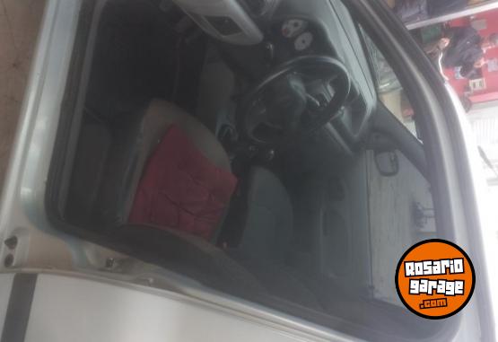 Autos - Renault Autentiq 2006 2006 Nafta 287000Km - En Venta