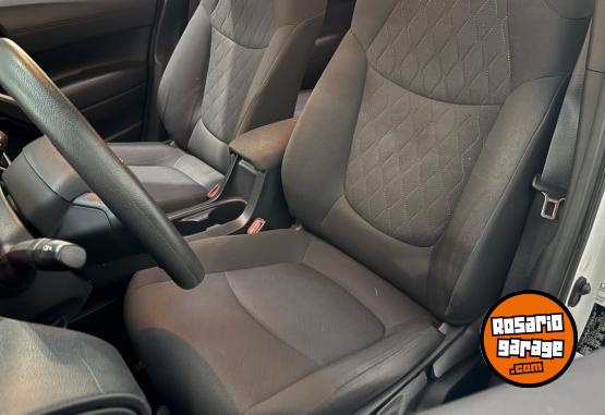 Autos - Toyota Corolla Cross XLI 2021 Nafta 59000Km - En Venta