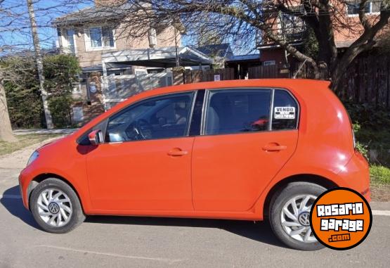 Autos - Volkswagen Up high 2017 Nafta 121000Km - En Venta