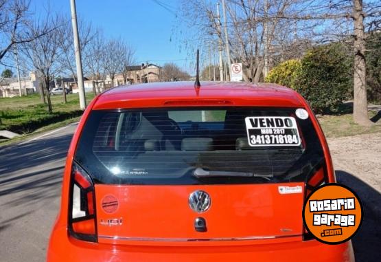 Autos - Volkswagen Up high 2017 Nafta 121000Km - En Venta