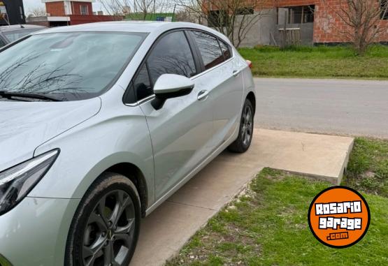 Autos - Chevrolet Cruze LTZ 5 ptas 2022 Nafta 75000Km - En Venta