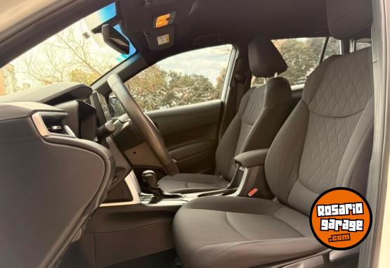 Camionetas - Toyota Corolla cross XEI Hybrid 2023 Nafta 52000Km - En Venta