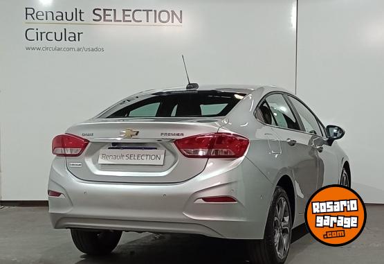 Autos - Chevrolet CRUZE 4P PREMIER A/T 2021 Nafta 76695Km - En Venta