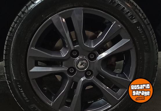 Autos - Renault STEPWAY INTENS 2022 Nafta 60736Km - En Venta