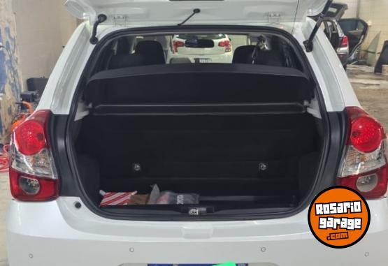 Autos - Toyota ETIS XLS PACK 2024 Nafta 44400Km - En Venta