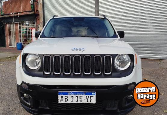 Camionetas - Jeep RENEGADE 2017 Nafta 98000Km - En Venta