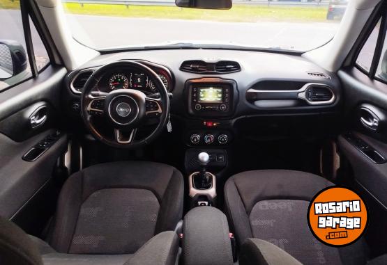 Camionetas - Jeep RENEGADE 2017 Nafta 98000Km - En Venta