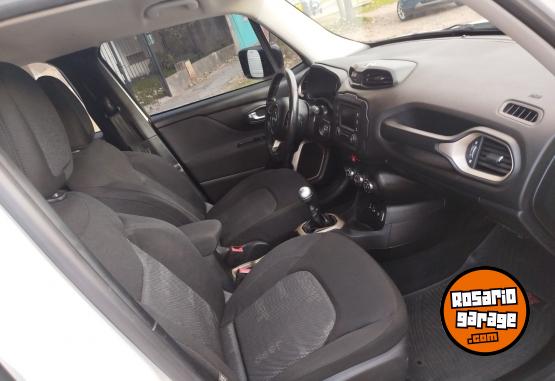 Camionetas - Jeep RENEGADE 2017 Nafta 98000Km - En Venta