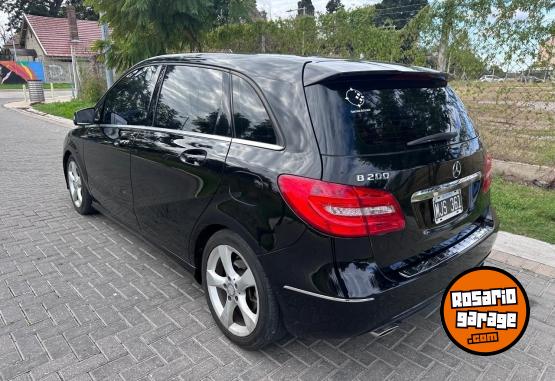 Autos - Mercedes Benz B200 2013 Nafta 210000Km - En Venta