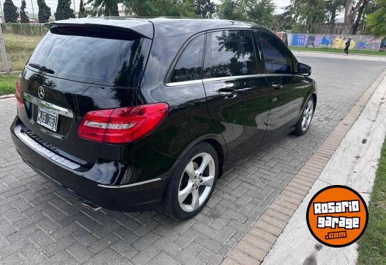Autos - Mercedes Benz B200 2013 Nafta 210000Km - En Venta