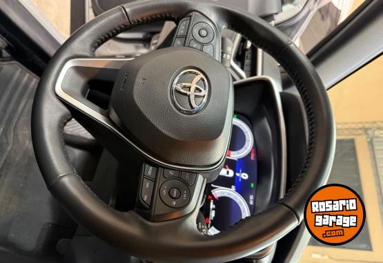 Autos - Toyota COROLLA CROSS SEG 2024 Nafta 8500Km - En Venta